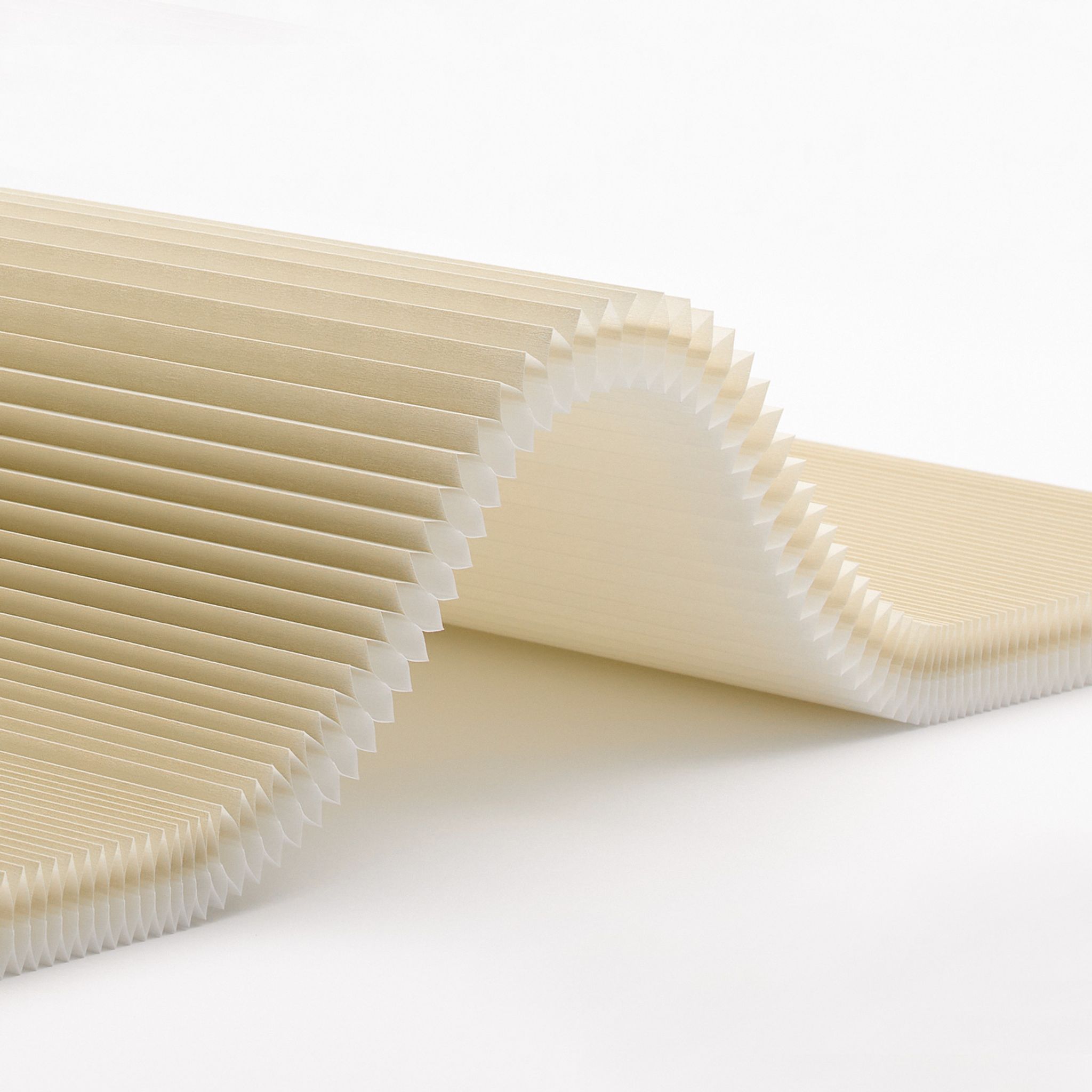 Beige-Light Filtering